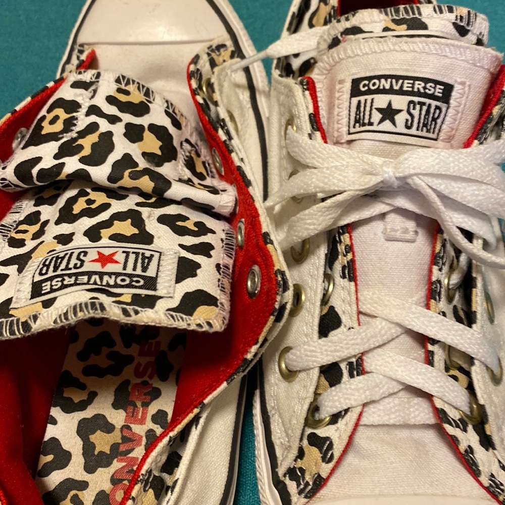 Converse, white/leopard print size 8